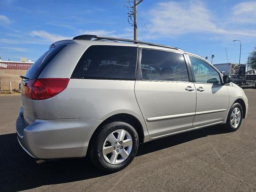 2008 Toyota Sienna LE