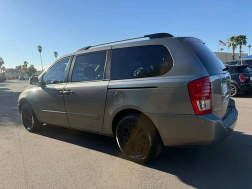 2012 Kia Sedona LX