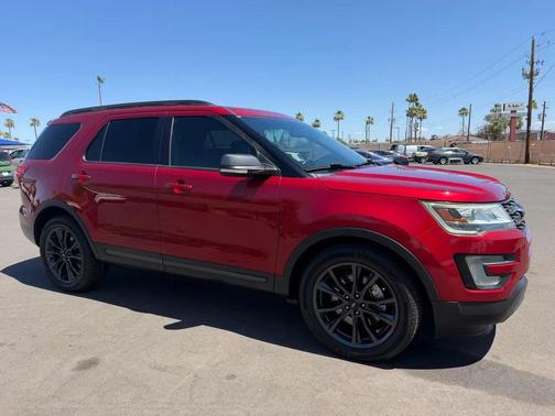 Red 2017 Ford Explorer XLT