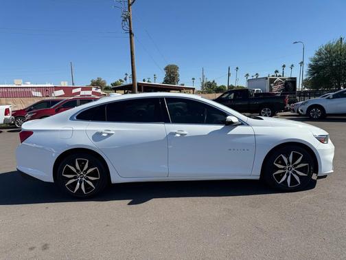 2016 Chevrolet Malibu 1LT