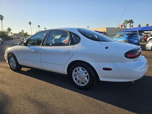 1999 Ford Taurus LX