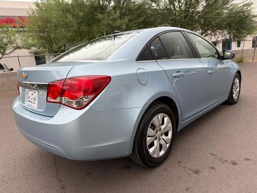 2012 Chevrolet Cruze LS