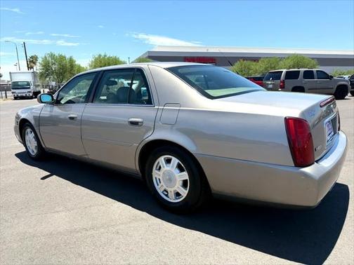 2004 Cadillac DeVille Base