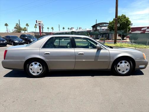 2004 Cadillac DeVille Base