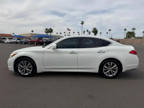 White 2012 INFINITI M56 Base