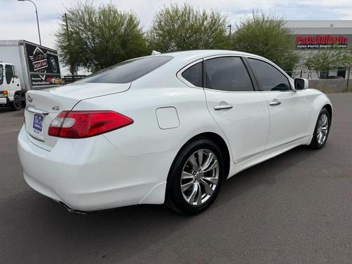White 2012 INFINITI M56 Base