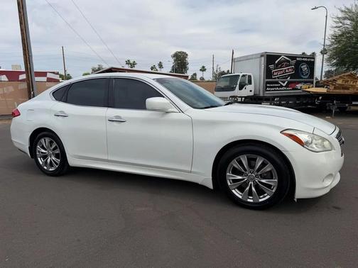 White 2012 INFINITI M56 Base
