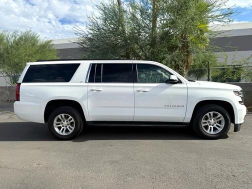 2016 Chevrolet Suburban LT