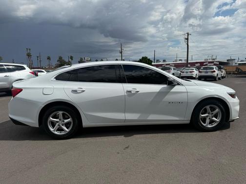 2018 Chevrolet Malibu 1LS