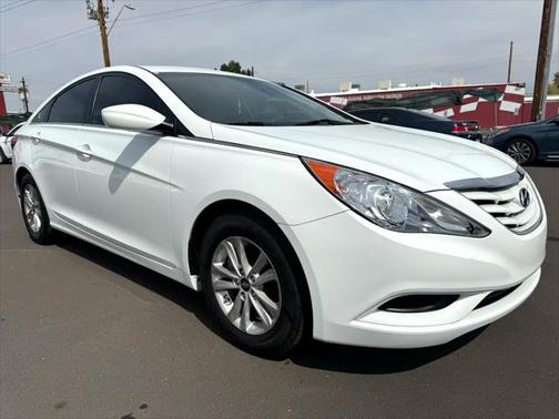 2013 Hyundai SONATA GLS