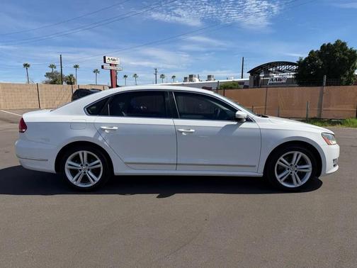 2013 Volkswagen Passat 2.0 TDI SEL Premium