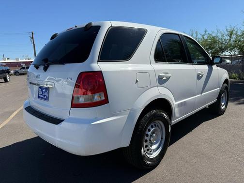 2005 Kia Sorento LX