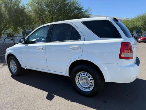 2005 Kia Sorento LX