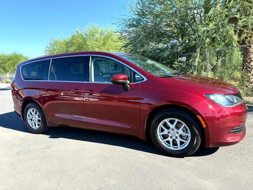 2017 Chrysler Pacifica Touring