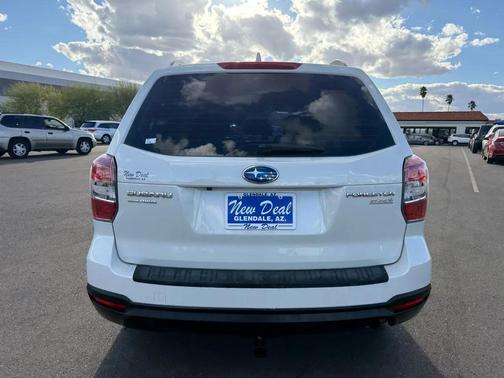 2016 Subaru Forester 2.5i