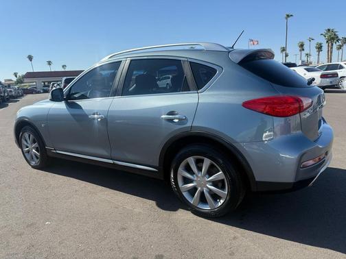 2017 INFINITI QX50 Base