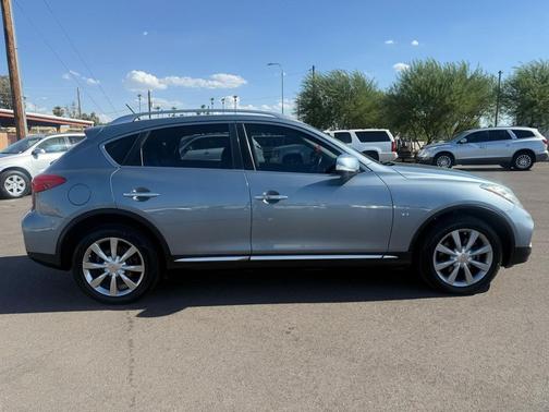 2017 INFINITI QX50 Base