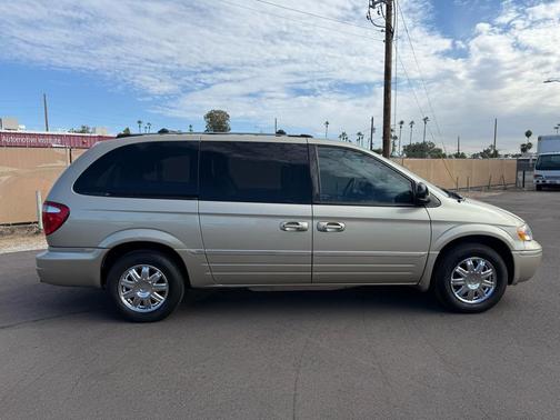 2007 Chrysler Town & Country Limited