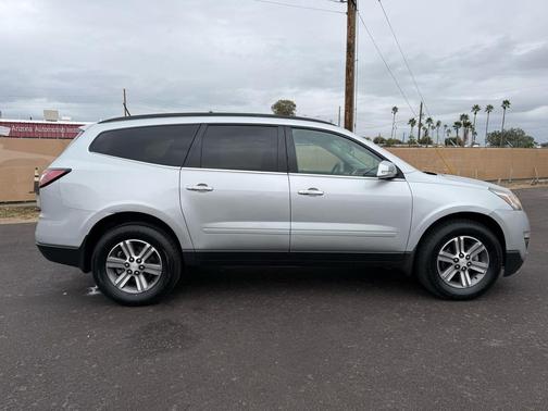 2017 Chevrolet Traverse 1LT