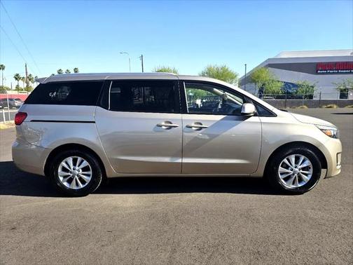 2016 Kia Sedona LX