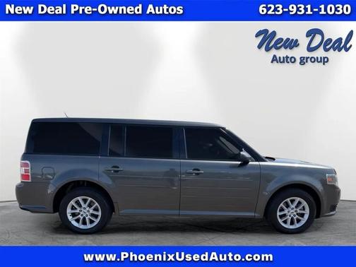 Gray 2016 Ford Flex SE