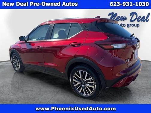 Red 2022 Nissan Kicks SV
