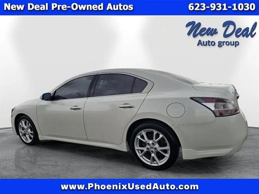White 2014 Nissan Maxima SV