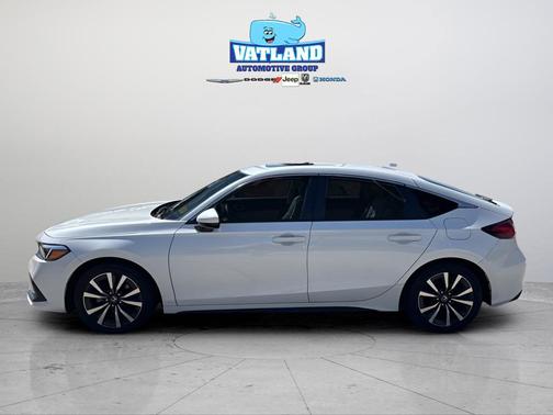 Platinum White Pearl 2024 Honda Civic
