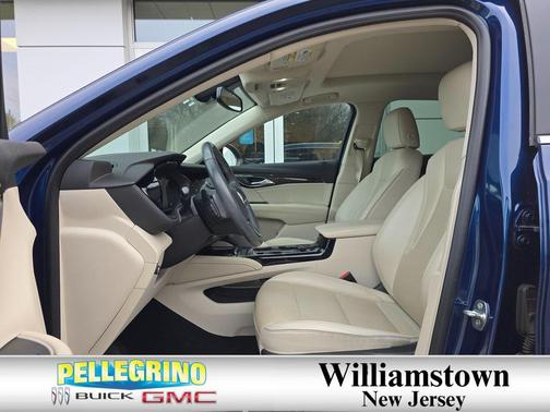 2022 Buick Envision FWD Essence