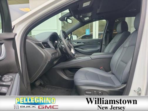 2022 Buick Enclave AWD Essence