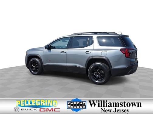 2022 GMC Acadia AWD AT4