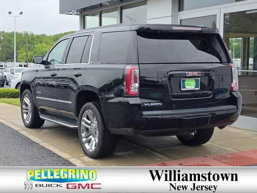 Onyx Black 2017 GMC Yukon SLT