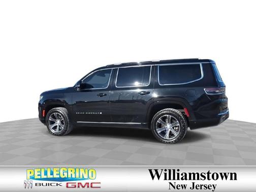 Diamond Black Crystal Pearlcoat 2022 Jeep Grand Wagoneer Series I 4x4