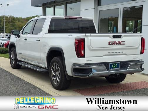 2022 GMC Sierra 1500 SLT