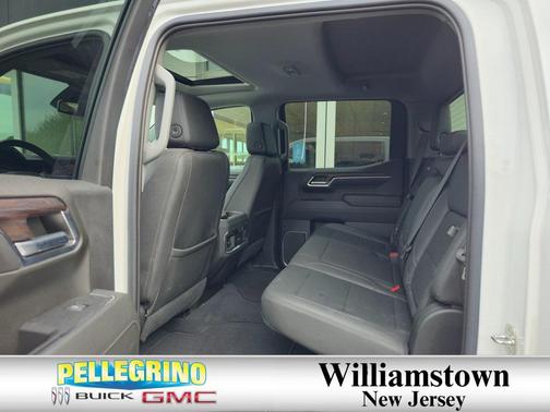 2022 GMC Sierra 1500 SLT