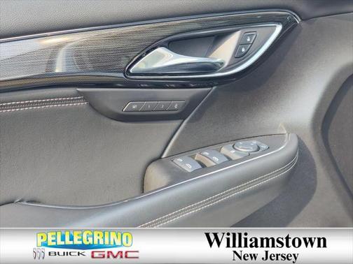 2022 Buick Envision FWD Essence