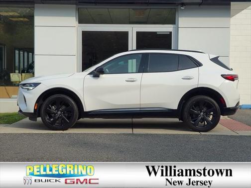 2022 Buick Envision FWD Essence