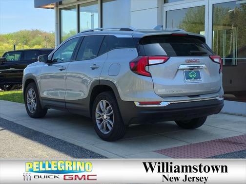 2024 GMC Terrain SLT