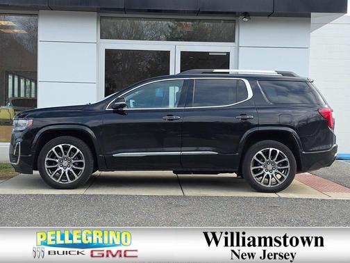 2023 GMC Acadia Denali