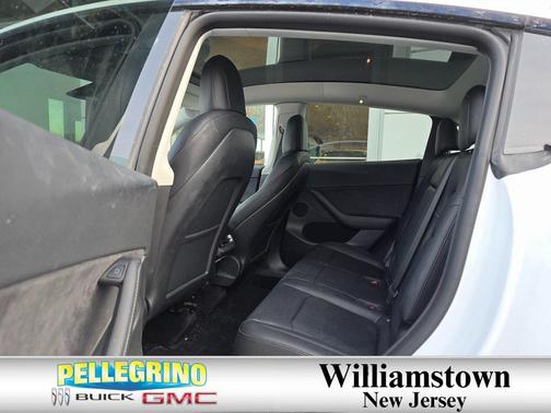 2022 Tesla Model Y Performance Dual Motor All-Wheel Drive