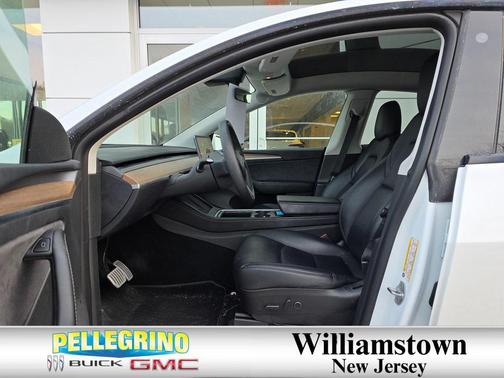 2022 Tesla Model Y Performance Dual Motor All-Wheel Drive