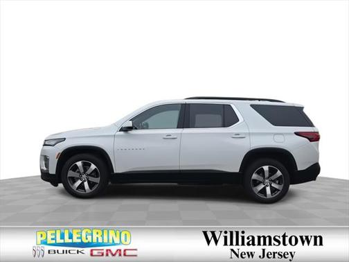 2022 Chevrolet Traverse LT Leather