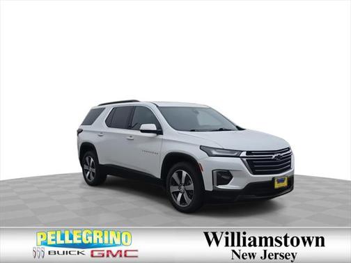 2022 Chevrolet Traverse LT Leather