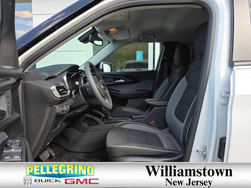 Summit White 2023 Chevrolet Trailblazer LT