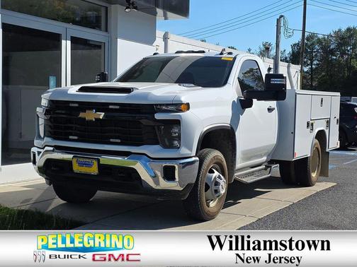 Summit White 2024 Chevrolet Silverado 3500 WT