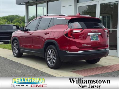 2023 GMC Terrain SLT
