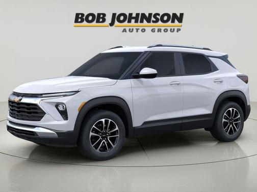 Summit White 2026 Chevrolet Trailblazer LT