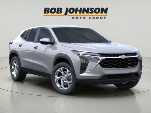 Sterling Gray Metallic 2026 Chevrolet Trax LS