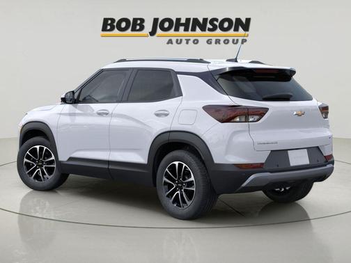 Summit White 2026 Chevrolet Trailblazer LT