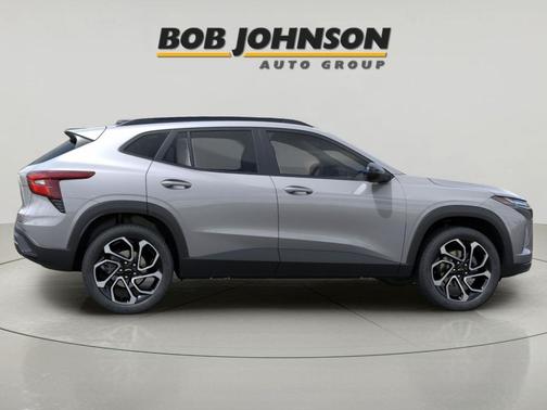 Sterling Gray Metallic 2026 Chevrolet Trax FWD 2RS